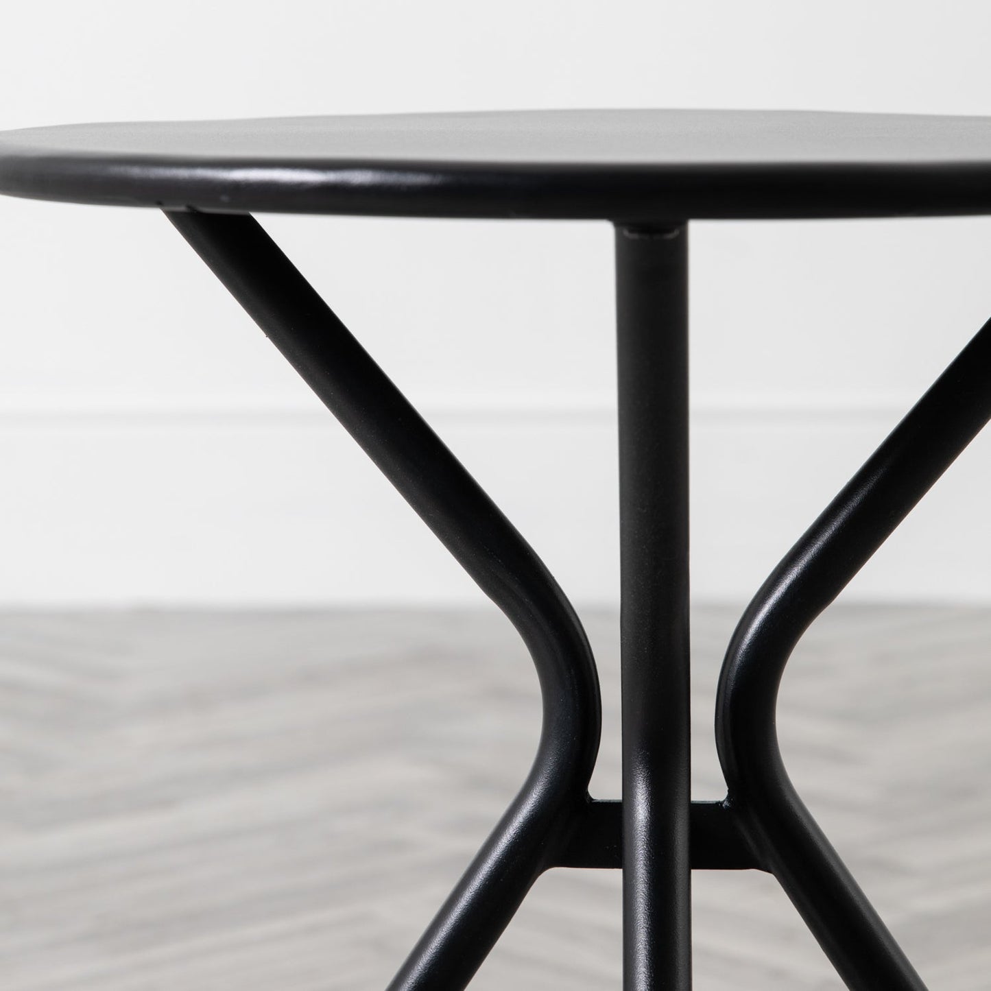 Vernier Black Round Outdoor Side Table