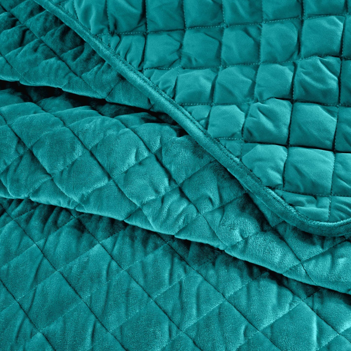 Regent Emerald Green Quilted Soft Touch Velvet Bedspread Set