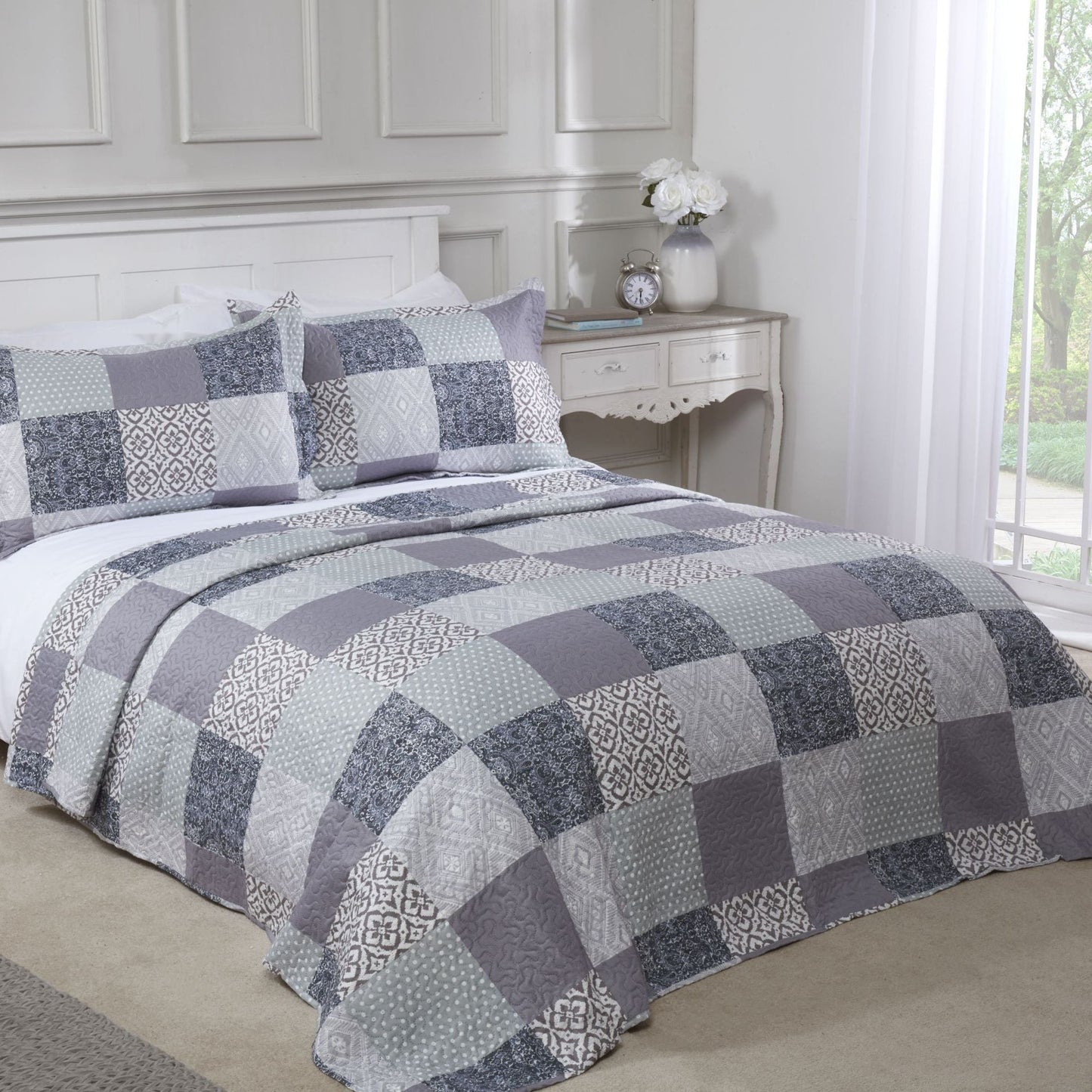 Chiltern Blue Patchwork Bedspread Set