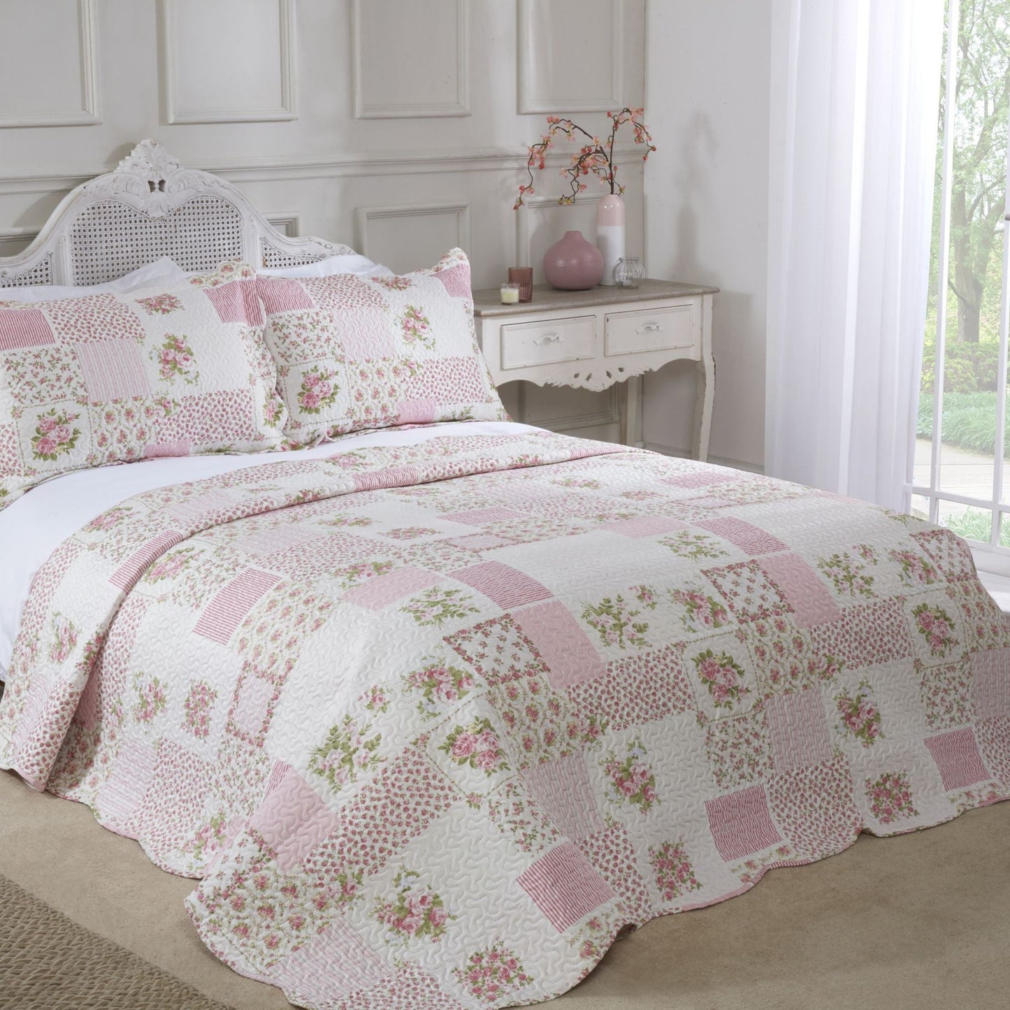 Pink Cotswold Quilted Patchwork Bedspread Set