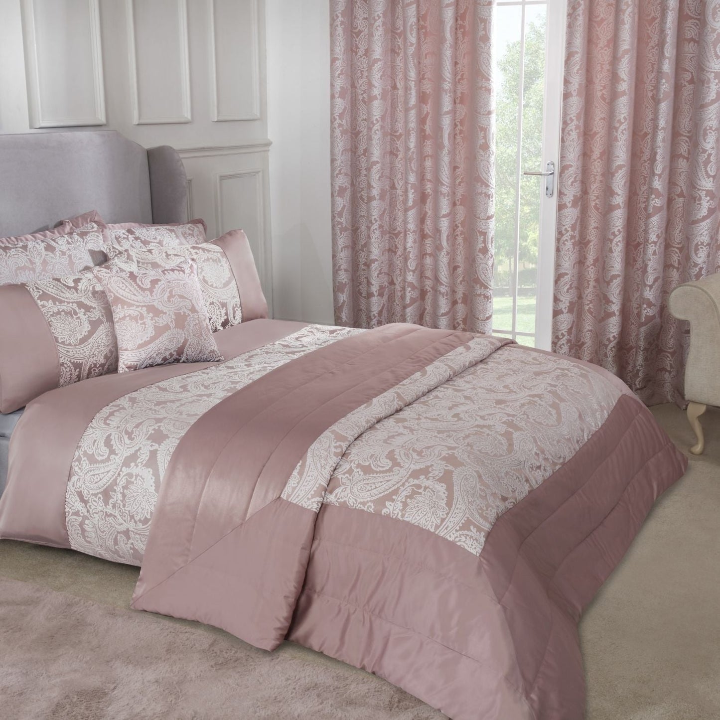 Duchess Blush Pink Embellished Jacquard Quilted Bedspread Set