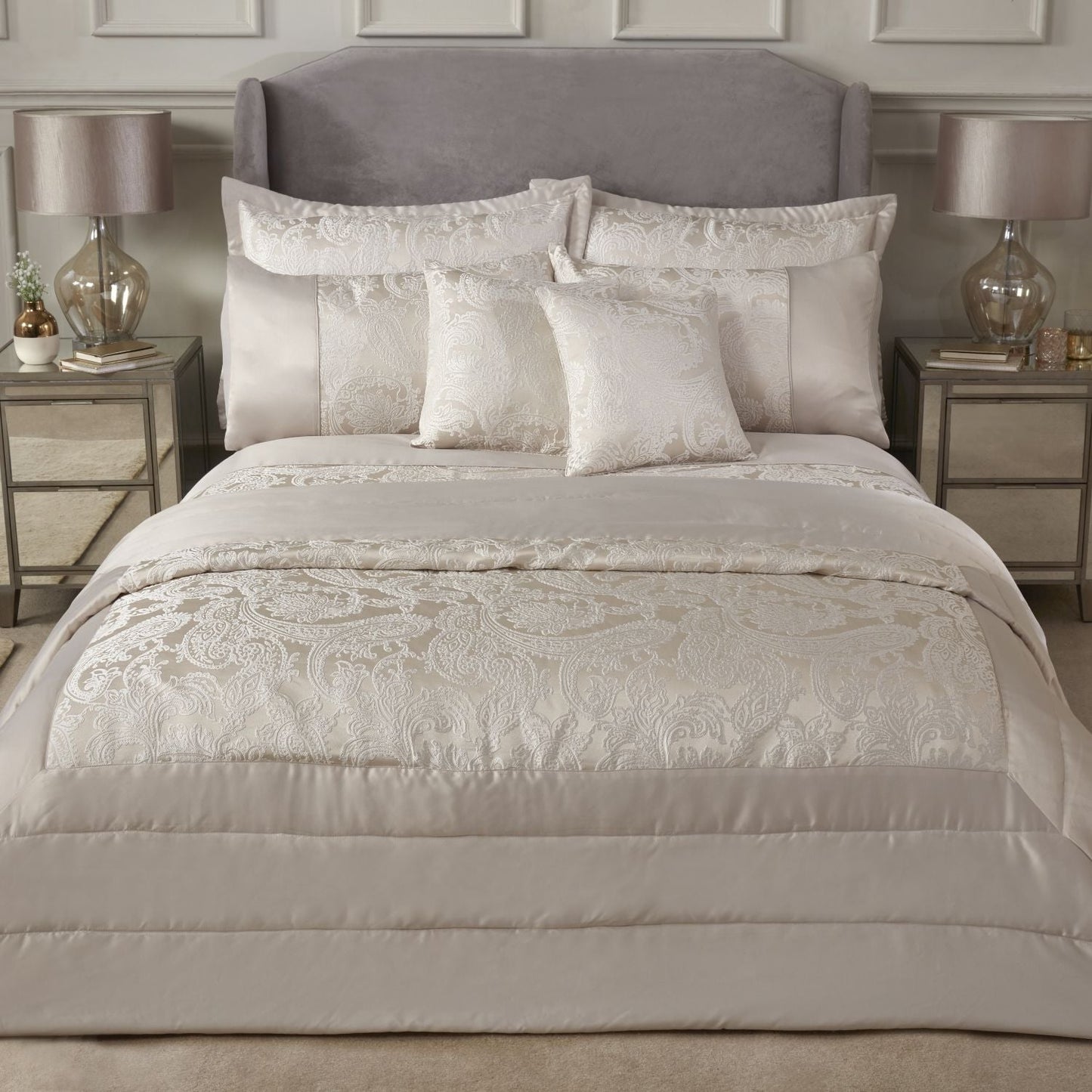 Duchess Cream Embellished Jacquard Quilted Bedspread Set