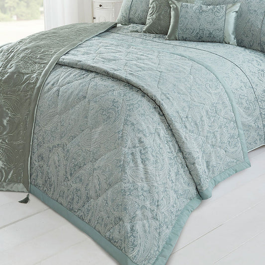Paisley Soft Green Jacquard Bedspread (260cm x 260cm)