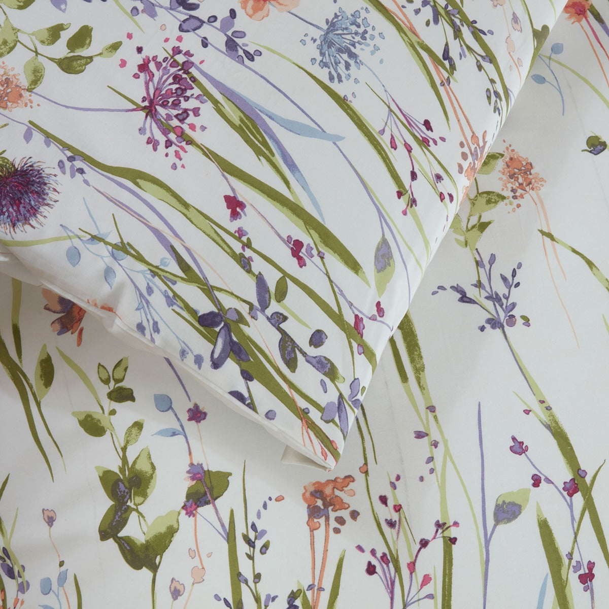 Hampshire Meadow Floral Print Reversible Duvet Set