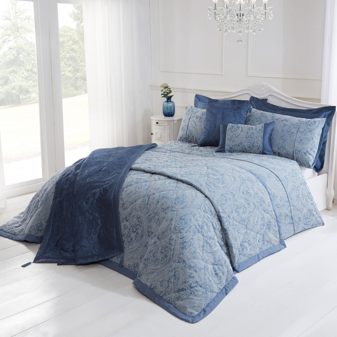 Paisley Chambray Blue Luxury Jacquard Bedspread (260cm x 260cm