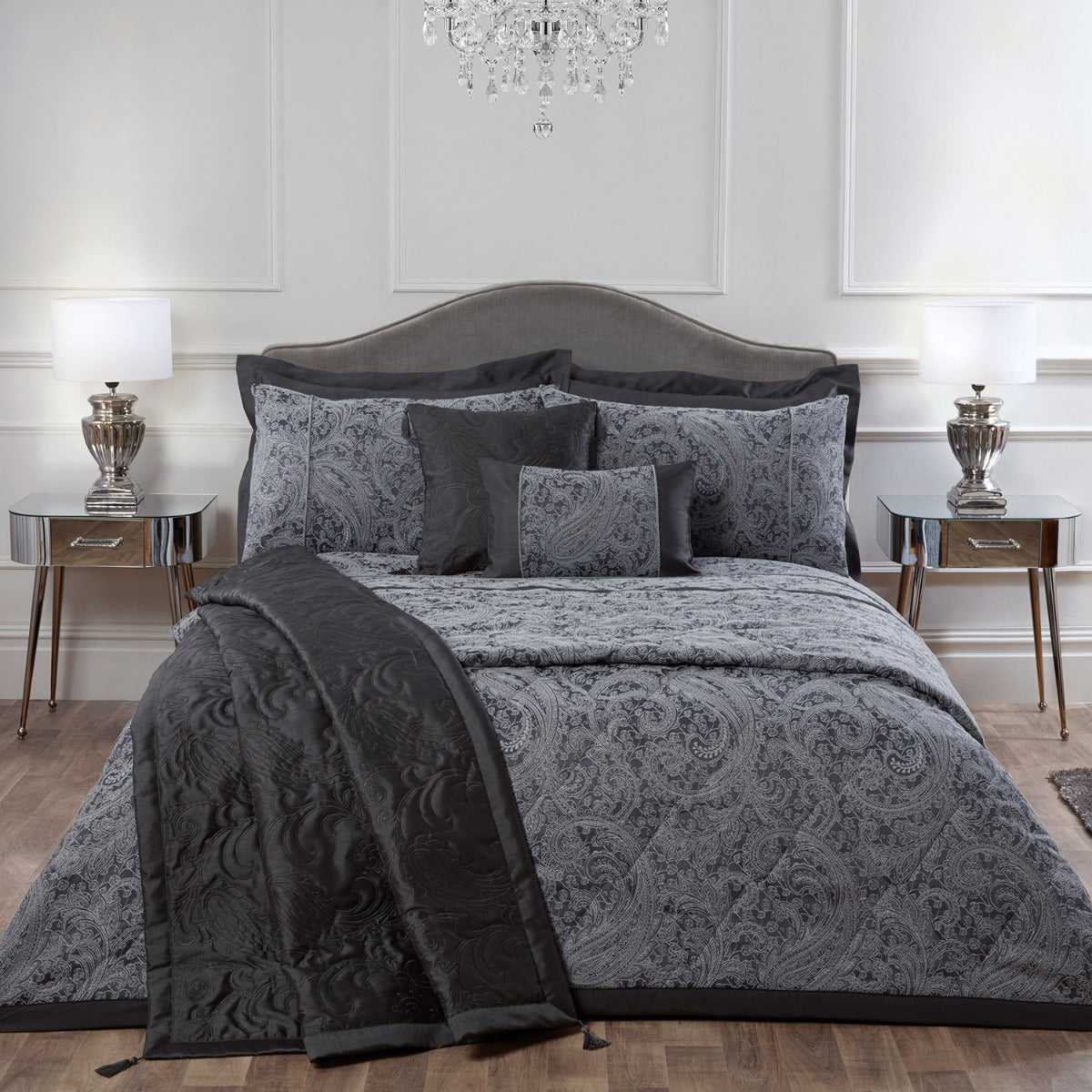 Paisley Charcoal Luxury Quilted Throw (150cm x 200cm)