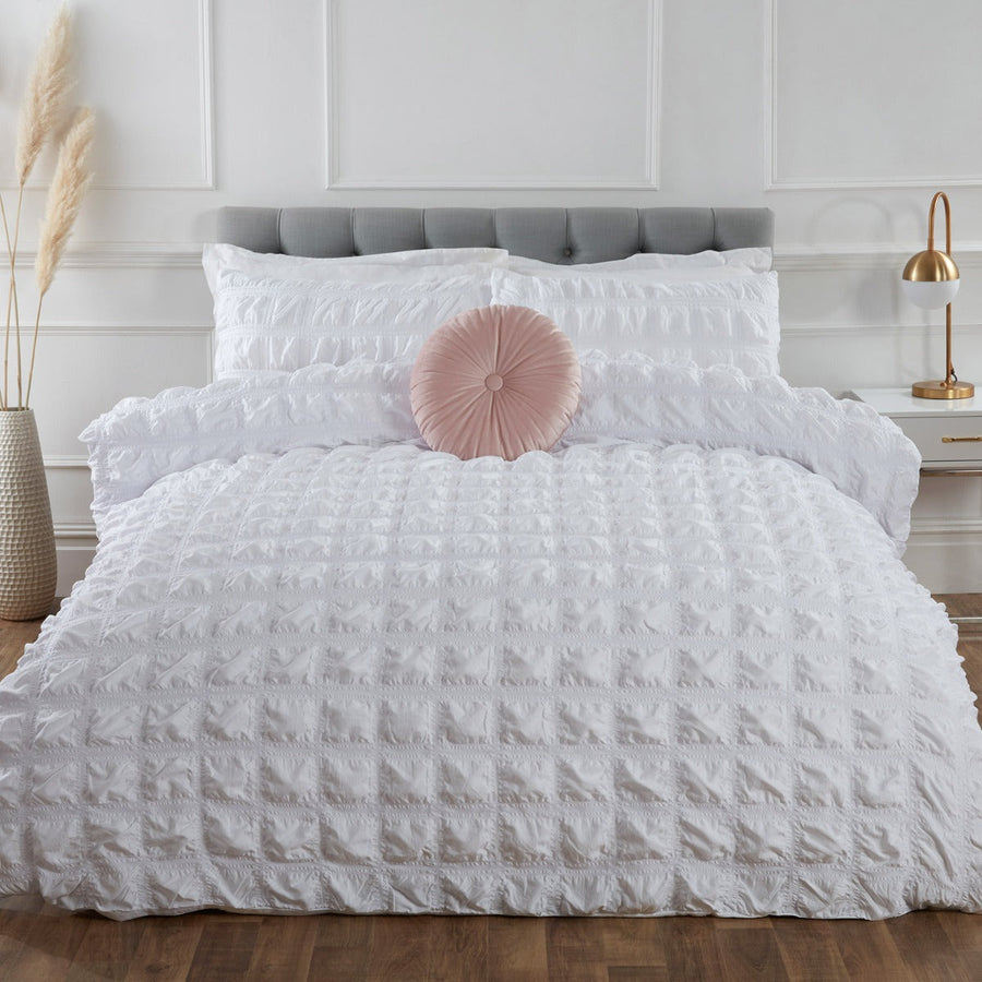 Sheraton White Super Soft Seersucker Duvet Set